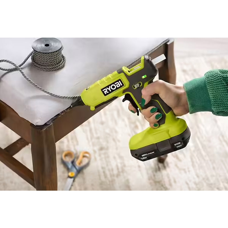 Pistolet à colle RYOBI RGL18-0 18V 130°C / 200°C (vendu sans batterie)