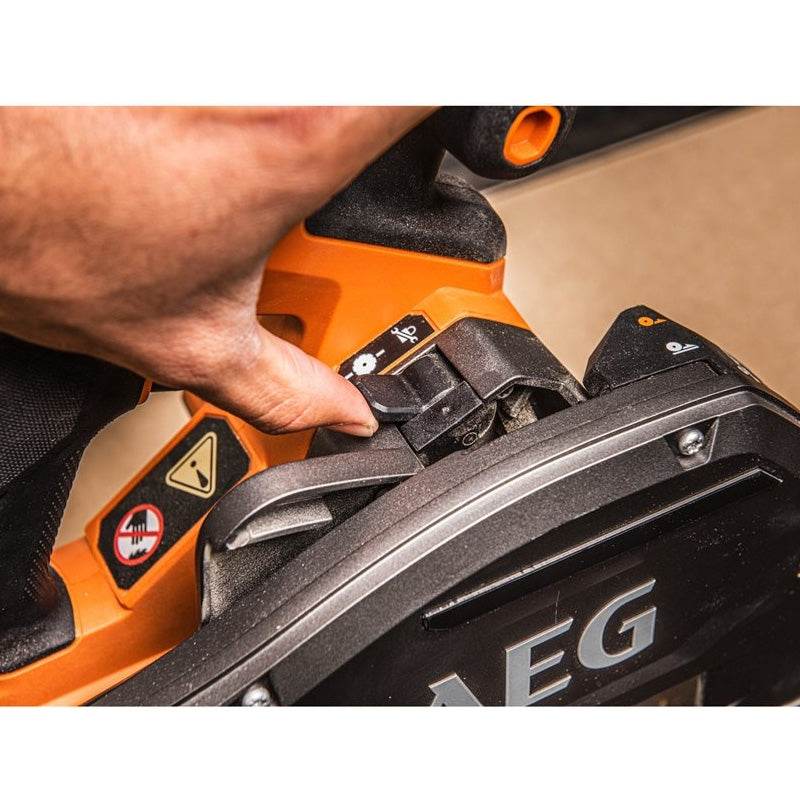 Scie plongeante AEG BKS18PBL-0 165mm 18V BRUSHLESS avec rail de guidage de 152cm (vendu sans batterie)