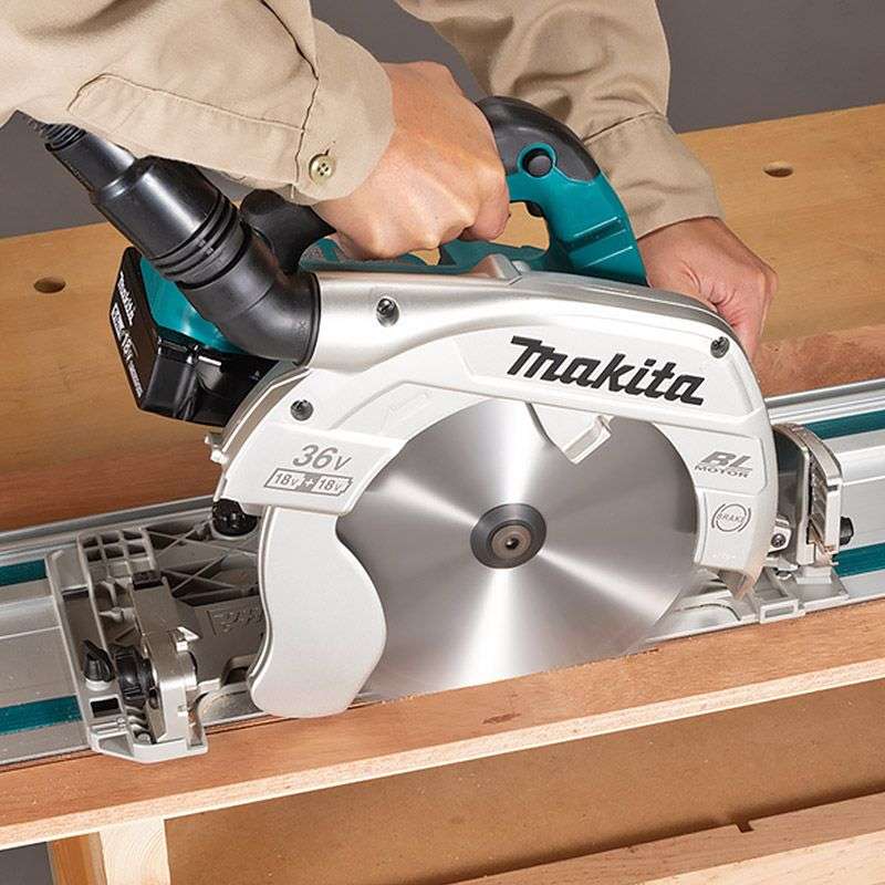 Scie circulaire MAKITA DHS900ZK 36V (2x18V) Li-Ion Ø 235mm (vendu sans batterie)