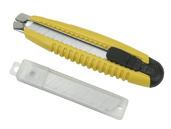 318-00135 - Cutter 18mm + lames