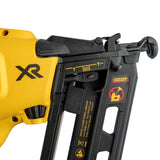 Cloueur de finition 16Ga 18V DEWALT DCN660NT-XJ Brushless avec un coffret