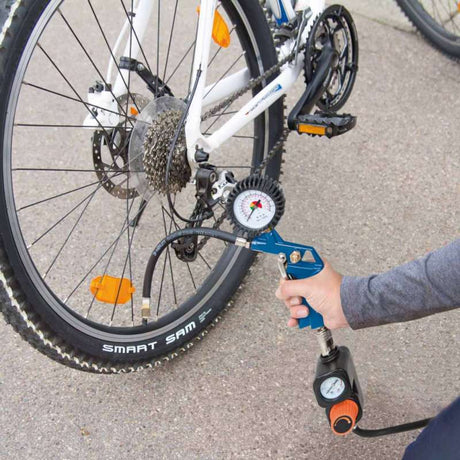Compresseur portatif avec kit accessoires SCHEPPACH AIR CASE 1100