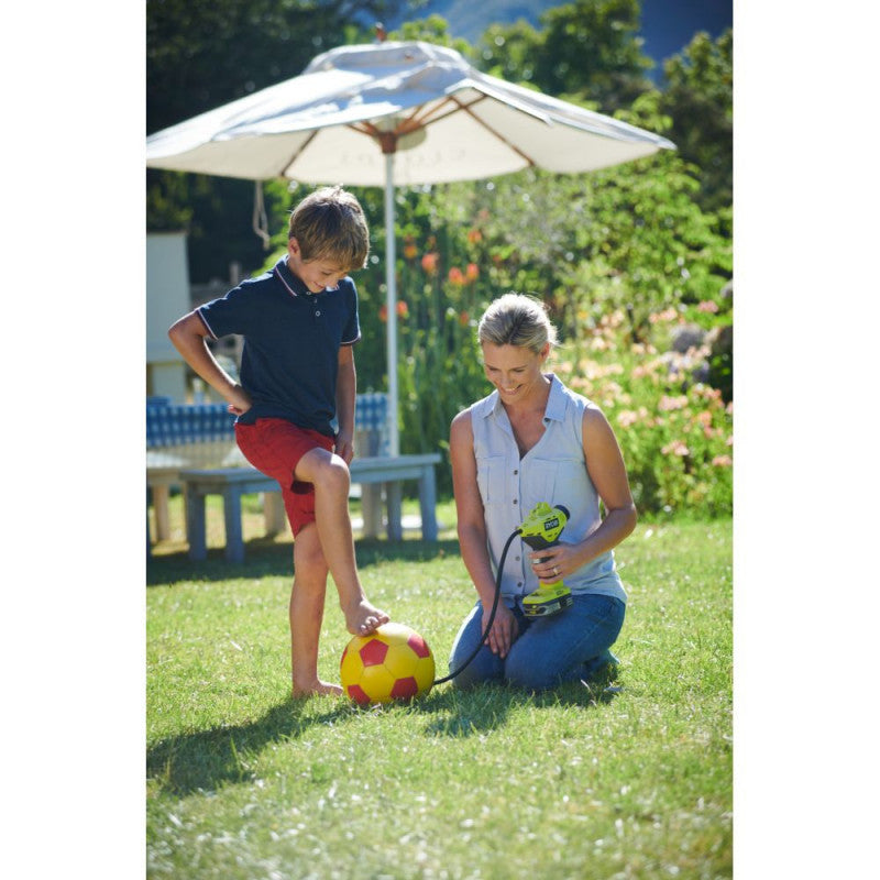 Gonfleur 18V RYOBI R18PI-0 jusqu'à 10,3 bars - 3 embouts de gonflage