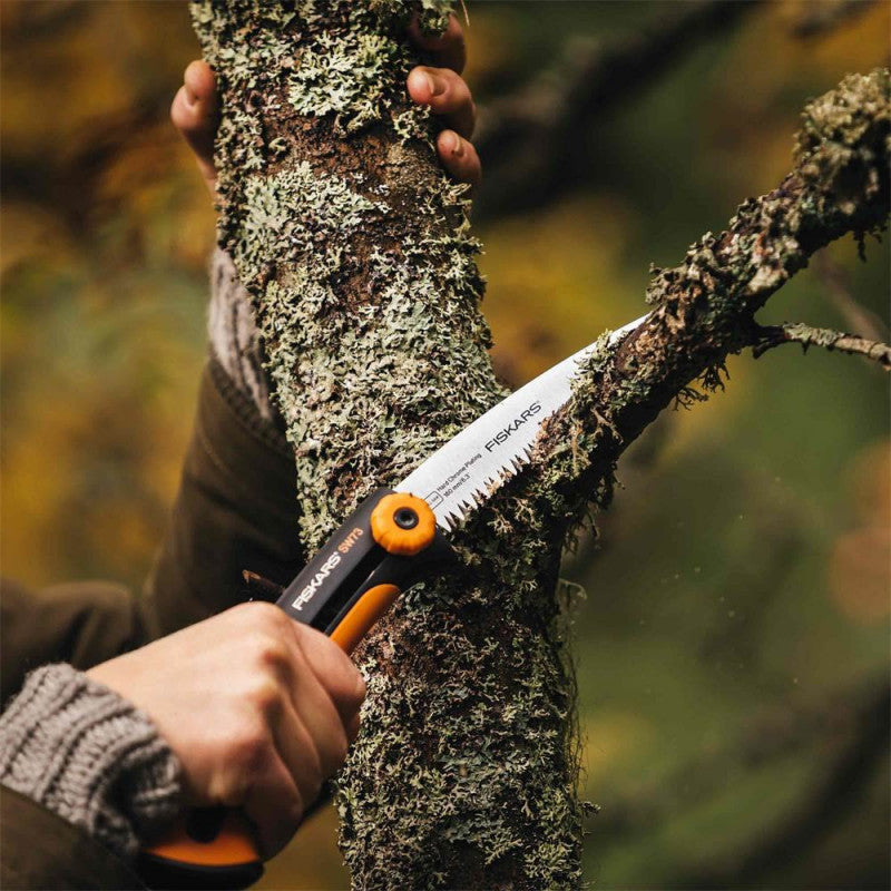 Scie de jardin a lame rétractable FISKARS Xtract SW73 160mm